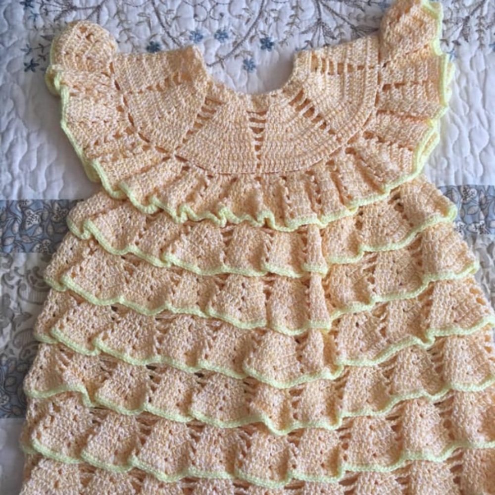 Crochet dress for little girls